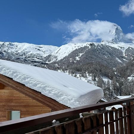 Matterhorn Panorama Apartment Zermatt Bagian luar foto