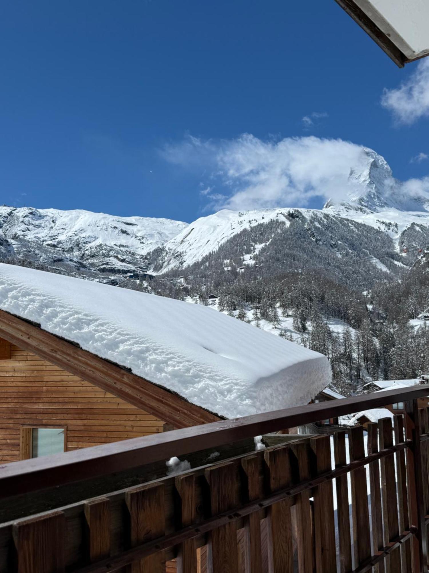 Matterhorn Panorama Apartment Zermatt Bagian luar foto
